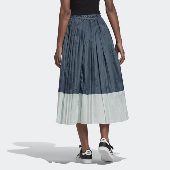 ADIDAS ORIGINALS Sz S Pleated Midi K-Pop Skirt - Picture 4 of 4